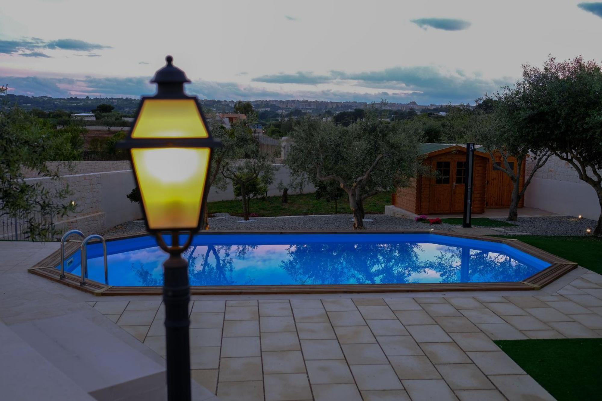 Tenuta Con Due Abitazioni Indipendenti Martina Franca Exterior foto
